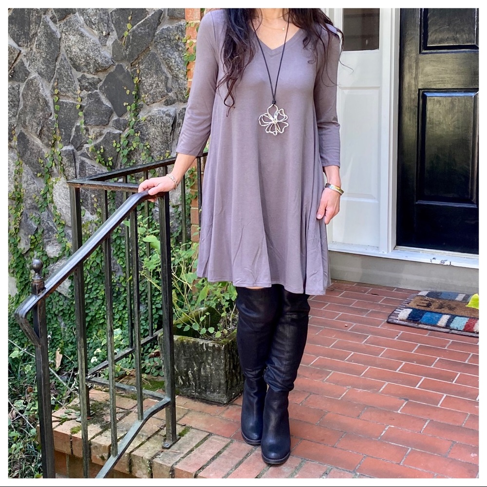 V neck side pocket swing Soft T shirt dress - Picture 2 of 6